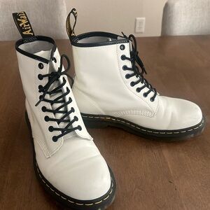 Dr Martens Air Wair ankle boots- size 10